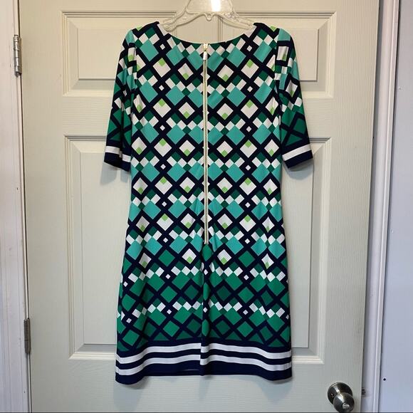Eliza J Dress Green White Geometric Pattern Half Sleeve Striped Hem Size 8 - Picture 4 of 6